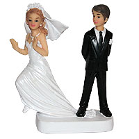 Figurine Mariés Fun Pied sur la Robe