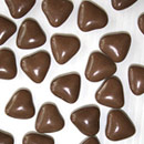 Petits coeurs au chocolat couleur chocolat