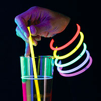 Lot de 100 Agitateurs ou Bracelets Fluo