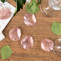 100 Pétales de Rose Artificiels Rose Gold avec Feuilles