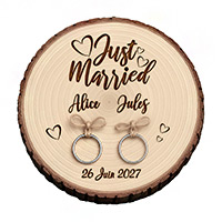 Rondin de Bois Porte Alliances Personnalisé Just Married
