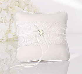 Coussin Alliances Mariage Vintage Dentelle Roses Blanc