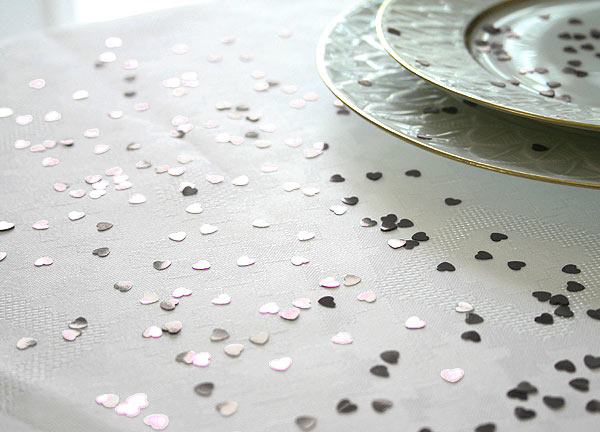 Confettis Déco de Table Métalliques Coeurs Argent