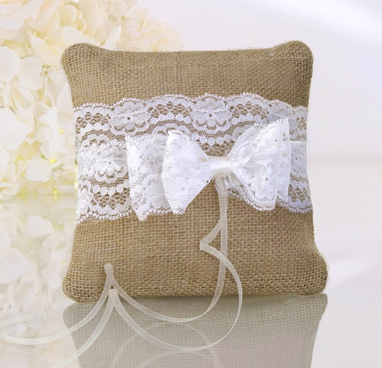 Coussin Pour Alliances En Tissu Doux Avec Nœud En Dentelle Pour Bagues De Fiancailles Et De Mariage~p124893143