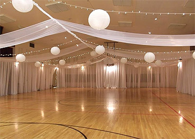 Decoration salle mariage tulle