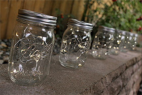 Petite Guirlande lumineuse à piles dans un pot en verre