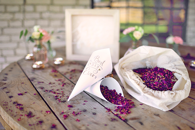 Confettis Naturels BioDégradables Pétales de Roses Sortie Mariage | Lancer  de Lavande