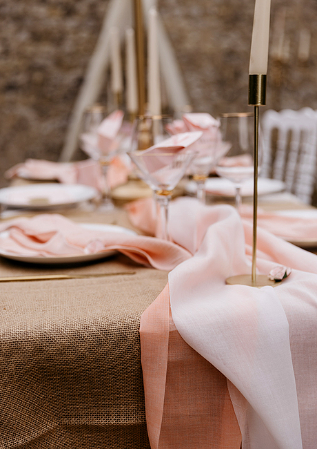 Chemin de Table Joyeux Anniversaire Rouge 5m - déco de table