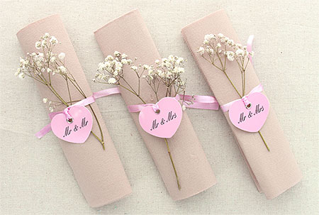 marque places serviettes Coeur Rose