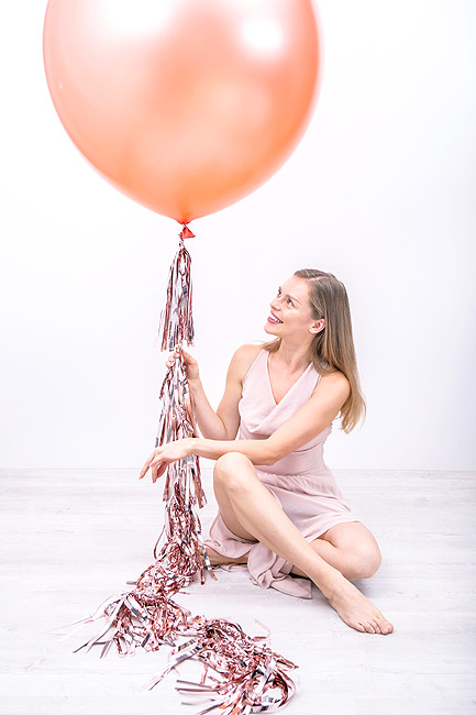 Décoration pour plafond ballons roses avec tassels